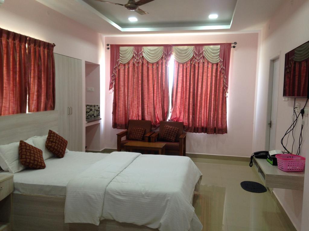 Oyo 4355 Goodland Inn Chennai Esterno foto