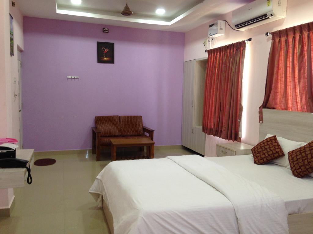 Oyo 4355 Goodland Inn Chennai Esterno foto
