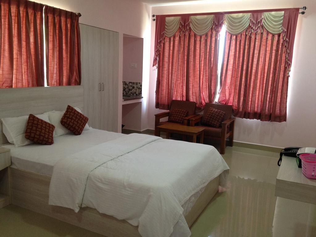 Oyo 4355 Goodland Inn Chennai Esterno foto